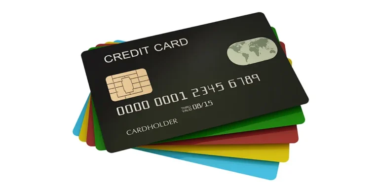 Explain the lounge access program of the HDFC Regalia Credit Card