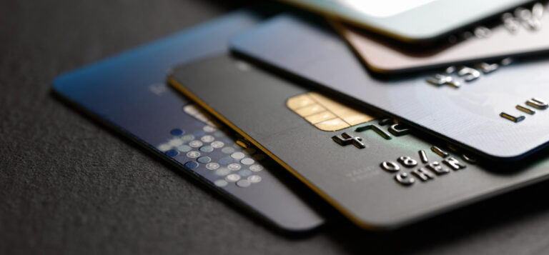Building and Maintaining Good Credit With Your Credit Card