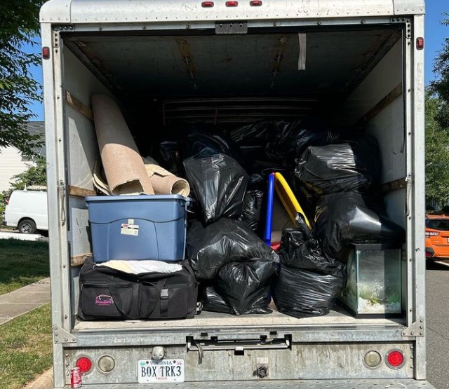 Clutter Commandos: Conquering Chaos with Junk Hauling Near Me in Reston!