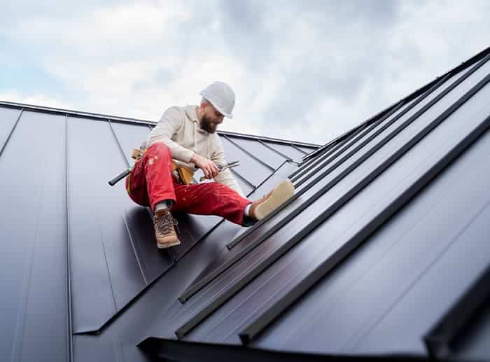 How Do You Choose the Best Roofer in Sayville, NY? Tips for Stress-Free Roofing Projects